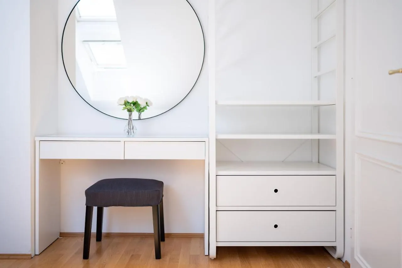 Beautiful Apartment In Vienna\'S Heart 15 location